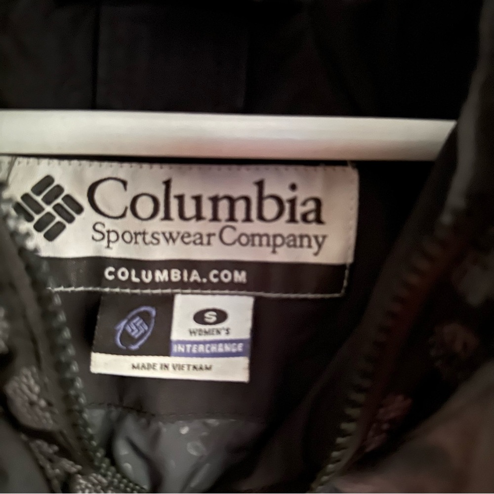 Columbia jacket - Picture 2 of 4